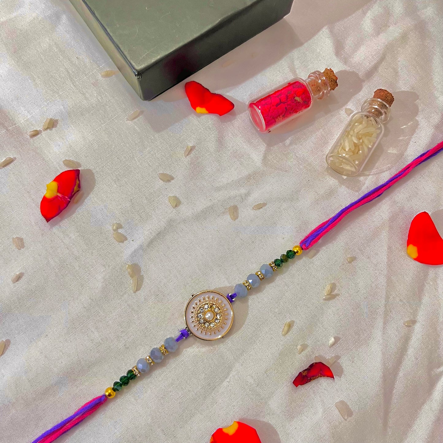 Divine Center Rakhi